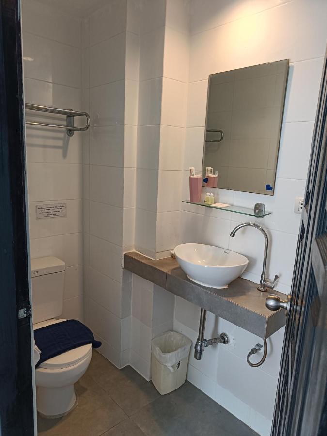 מלון Noble House Patong מראה חיצוני תמונה