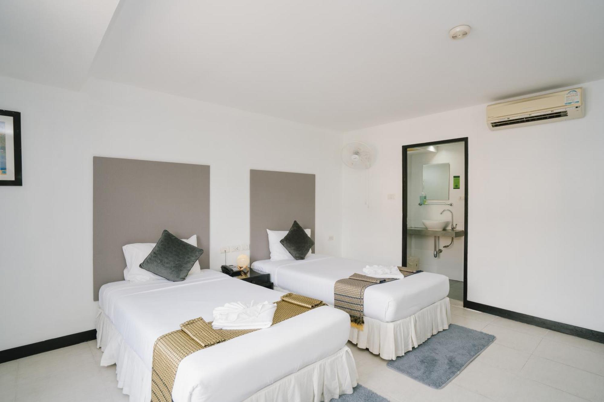 מלון Noble House Patong מראה חיצוני תמונה