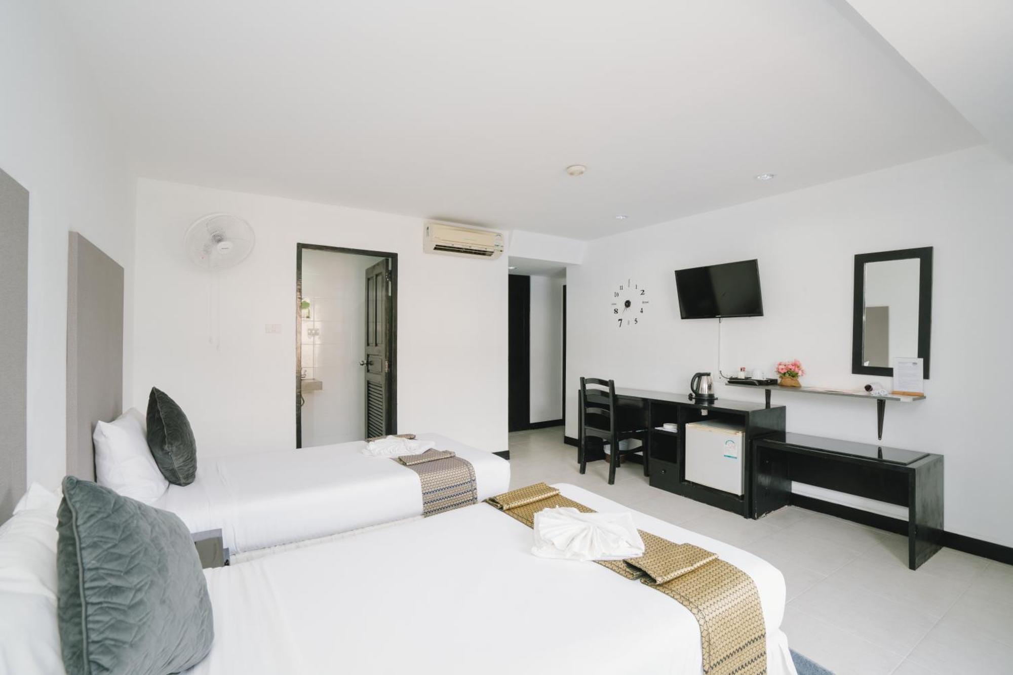 מלון Noble House Patong מראה חיצוני תמונה
