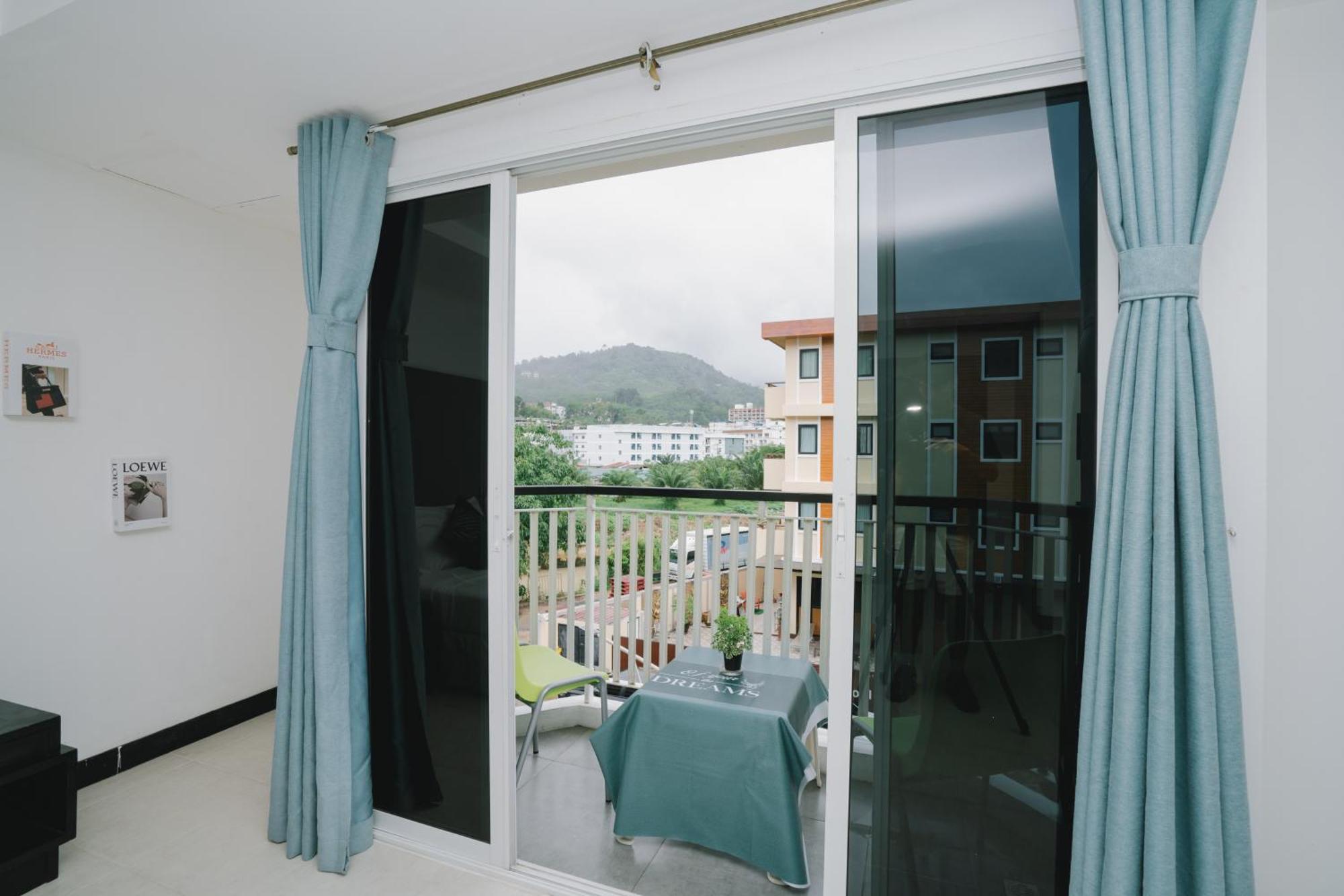מלון Noble House Patong מראה חיצוני תמונה