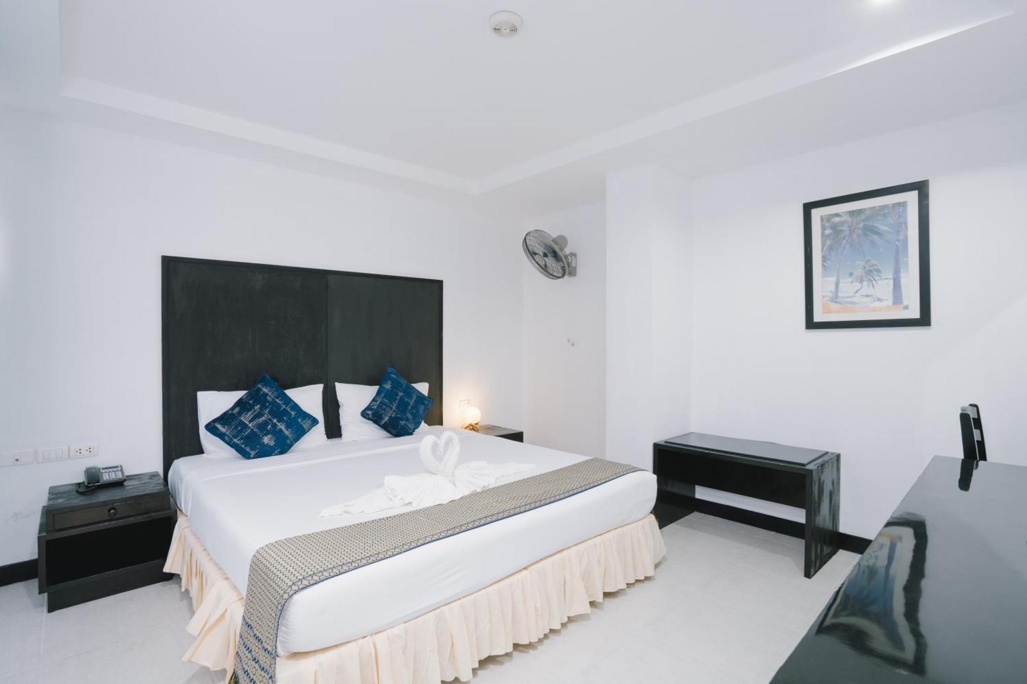 מלון Noble House Patong מראה חיצוני תמונה