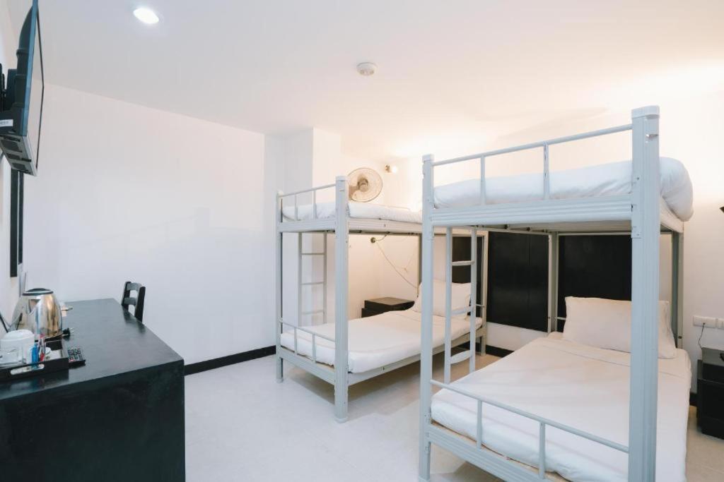 מלון Noble House Patong מראה חיצוני תמונה